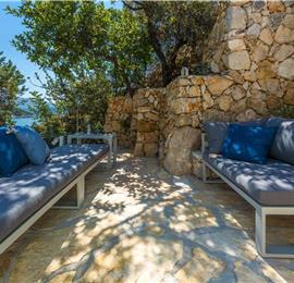 2 Bedroom Seafront Villa with Pool and Secluded Beach, Sleeps 4-5 